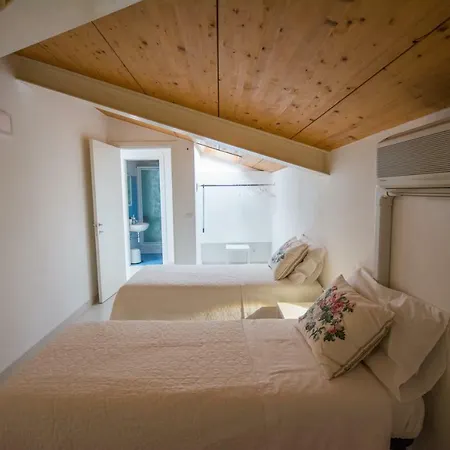 Palazzo Di Fazio Guest house *