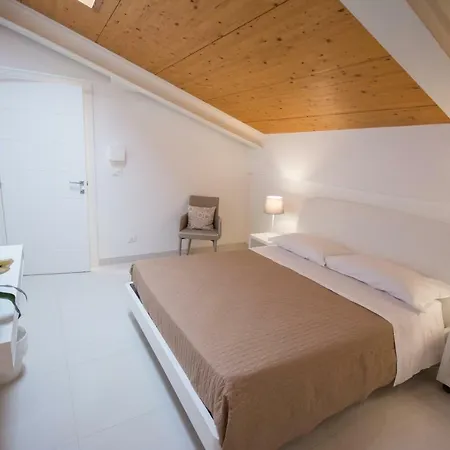 Palazzo Di Fazio Guest house *