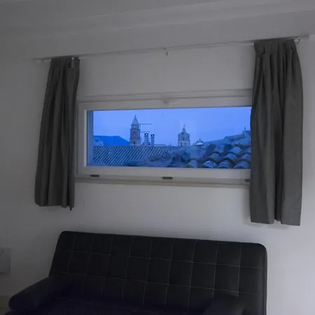 Affittacamere Palazzo Di Fazio *